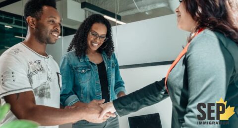 کارمند بانک و مهاجرت