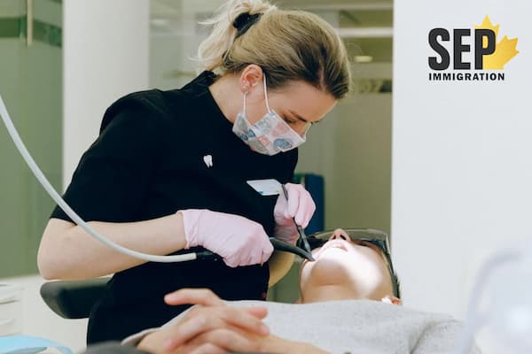 شغل پزشک در کانادا برای زنان