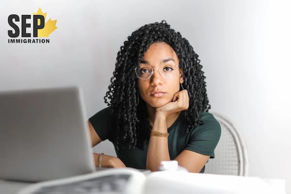 شغل کارشناس کامپیوتر در کانادا برای زنان