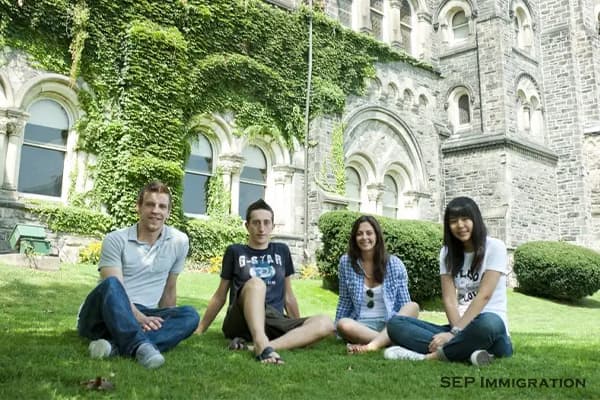 پذیرش تحصیلی دانشگاه تورنتو در مقطع کارشناسی 