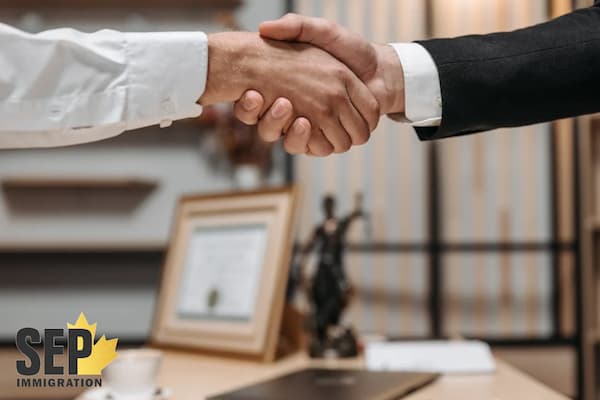 وکیل مهاجرتی، فردی آگاه به مسیر پرچالش مهاجرت 