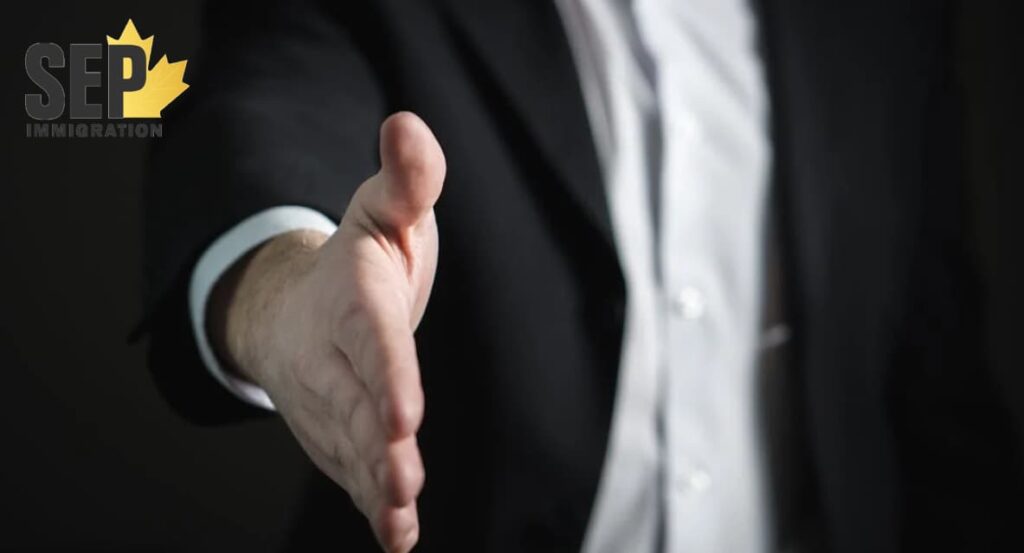 بازدیدکنندگان در داخل کانادا می توانند تا سال 2025 برای مجوز کار درخواست دهند