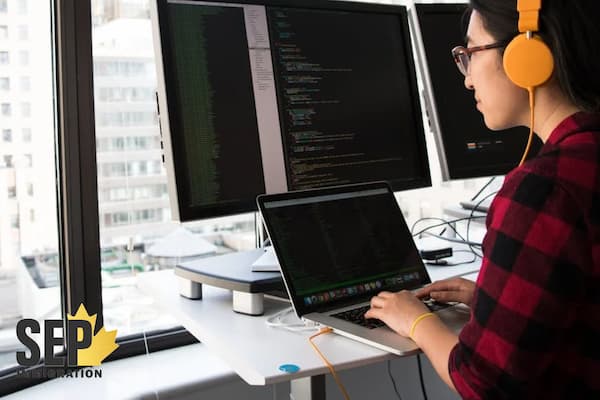 درآمد برنامه‎نویسی در کانادا