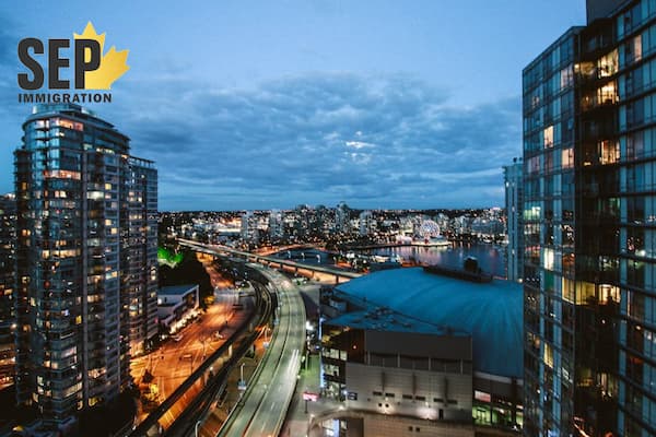 شرایط اخذ اقامت کانادا از طریق برنامه کارگران ماهر فدرال